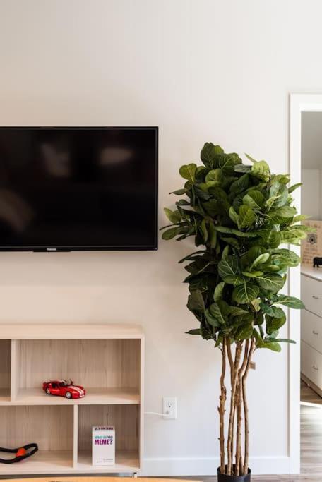 Walkable Apt Next To Restaurants, Bars, And Shops! Πόρτλαντ Εξωτερικό φωτογραφία